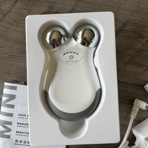 NuFace Mini Petite Facial Toning Device Like New
